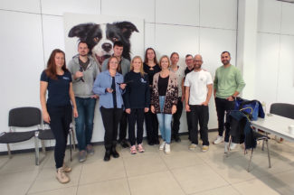 Die Teams der VETspert-Praxen sowie von PraxisPro und TION nach dem Workshop